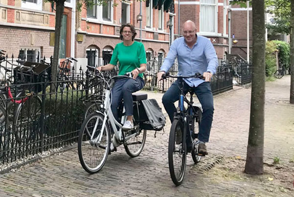 Nieuw aan boord: Joline Karelse en Niels Andela, collega’s met een gemeenschappelijke passie voor bijzondere fietsen.